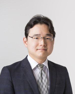 インストラクター